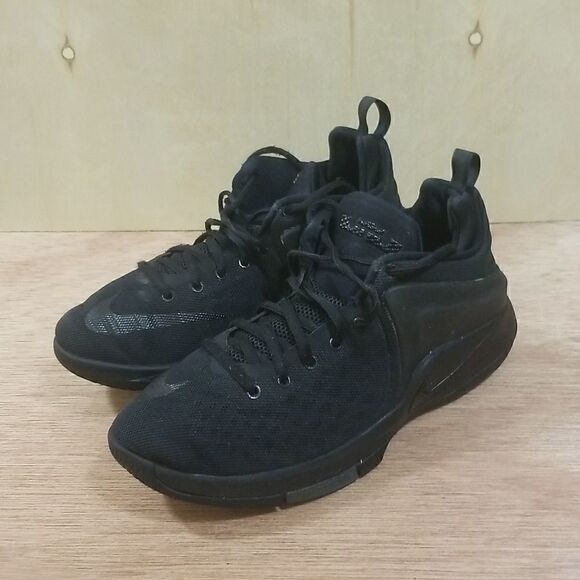 NIKE ZOOM WITNESS BLACK ON BLACK LEBRON JAMES WOMEN'S SIZE 8.5 - Picture 2 of 9